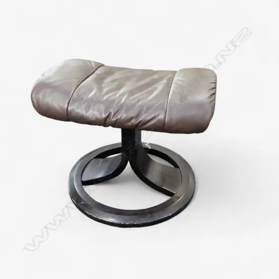 IMG NORWAY BROWN LEATHER FOOTREST 