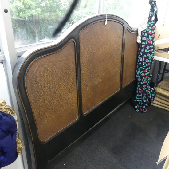 HEAD BOARD 1600x1200m approx.