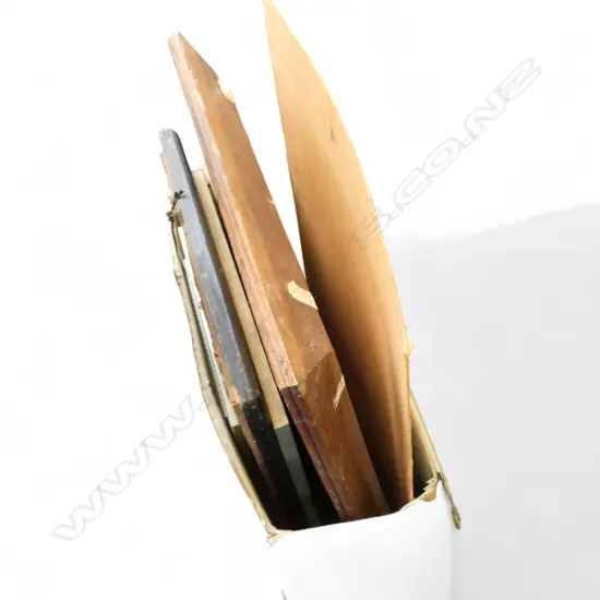 GROUP LOT OF PRINTS INCL 3 X JOHN GIBB LARGE EMPTY OAK FRAME GUSTAVE KLIMT THE KISS (UNFRAMED)  