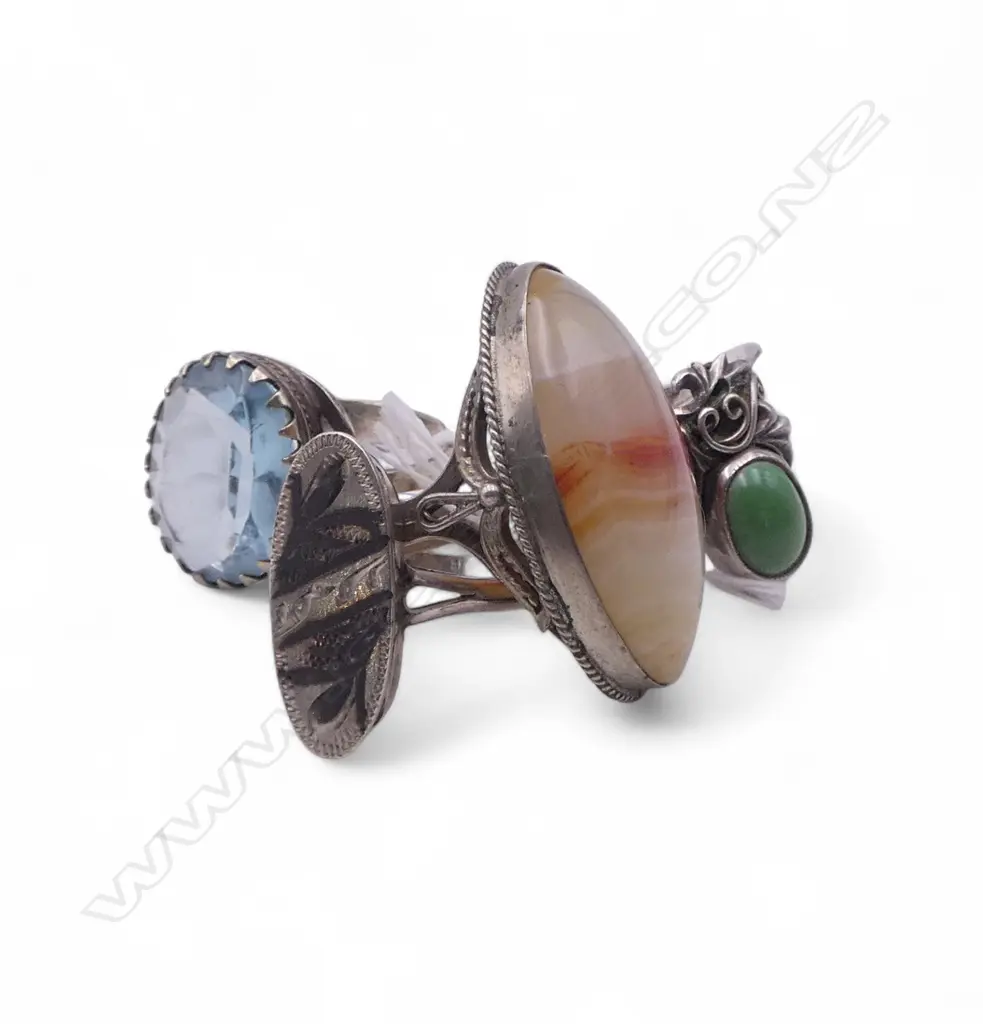 4 SILVER & GEM SET RINGS banded agate etc Image 1++