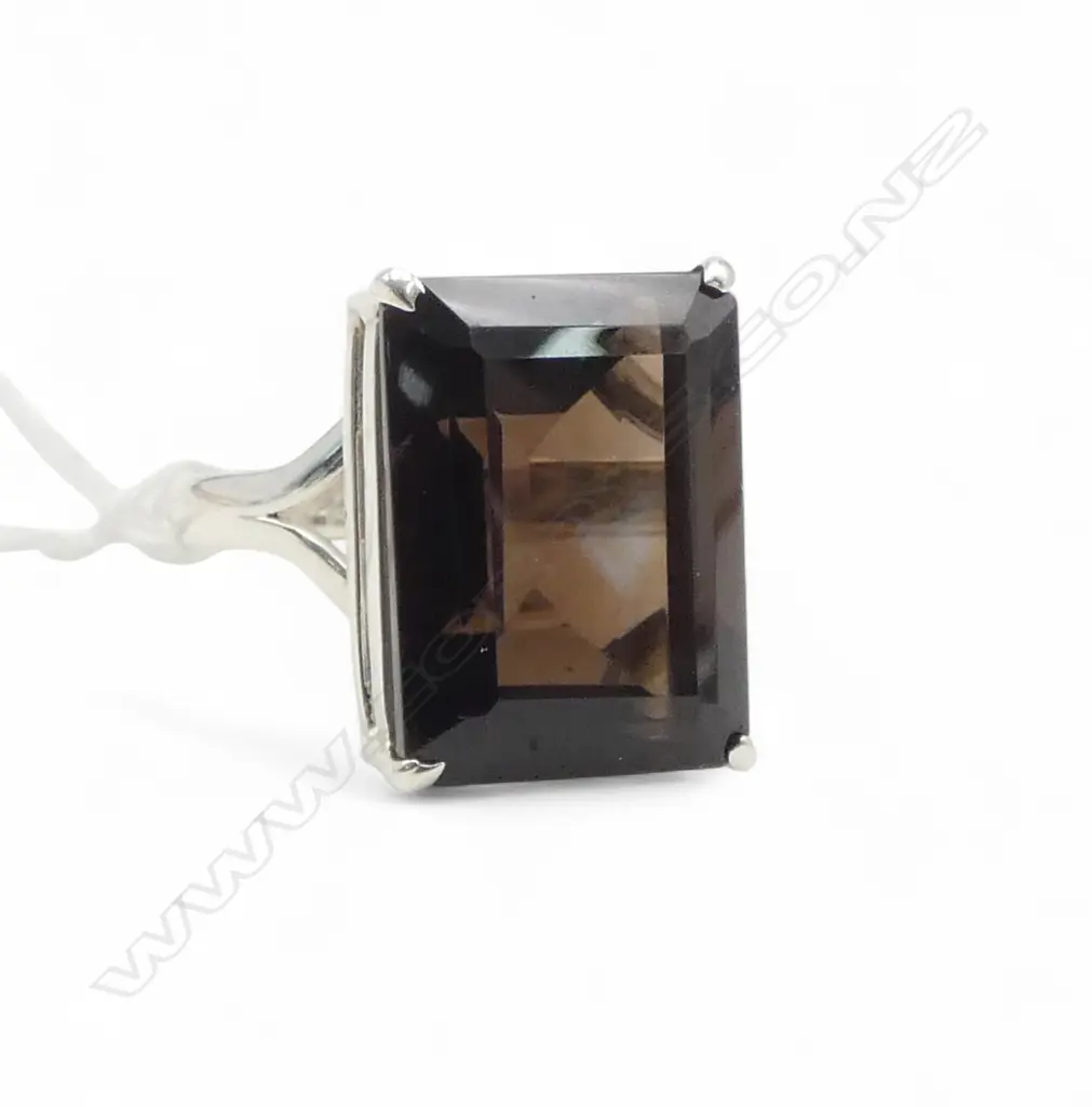 SILVER & SMOKY QUARTZ RING Image 1++