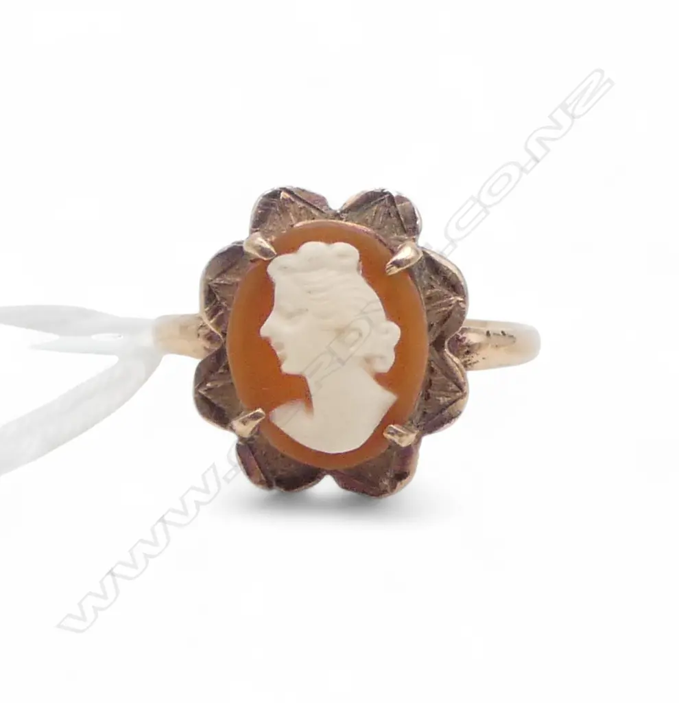 9CT ROSE GOLD AND CAMEO RING 1.5gms Image 1++
