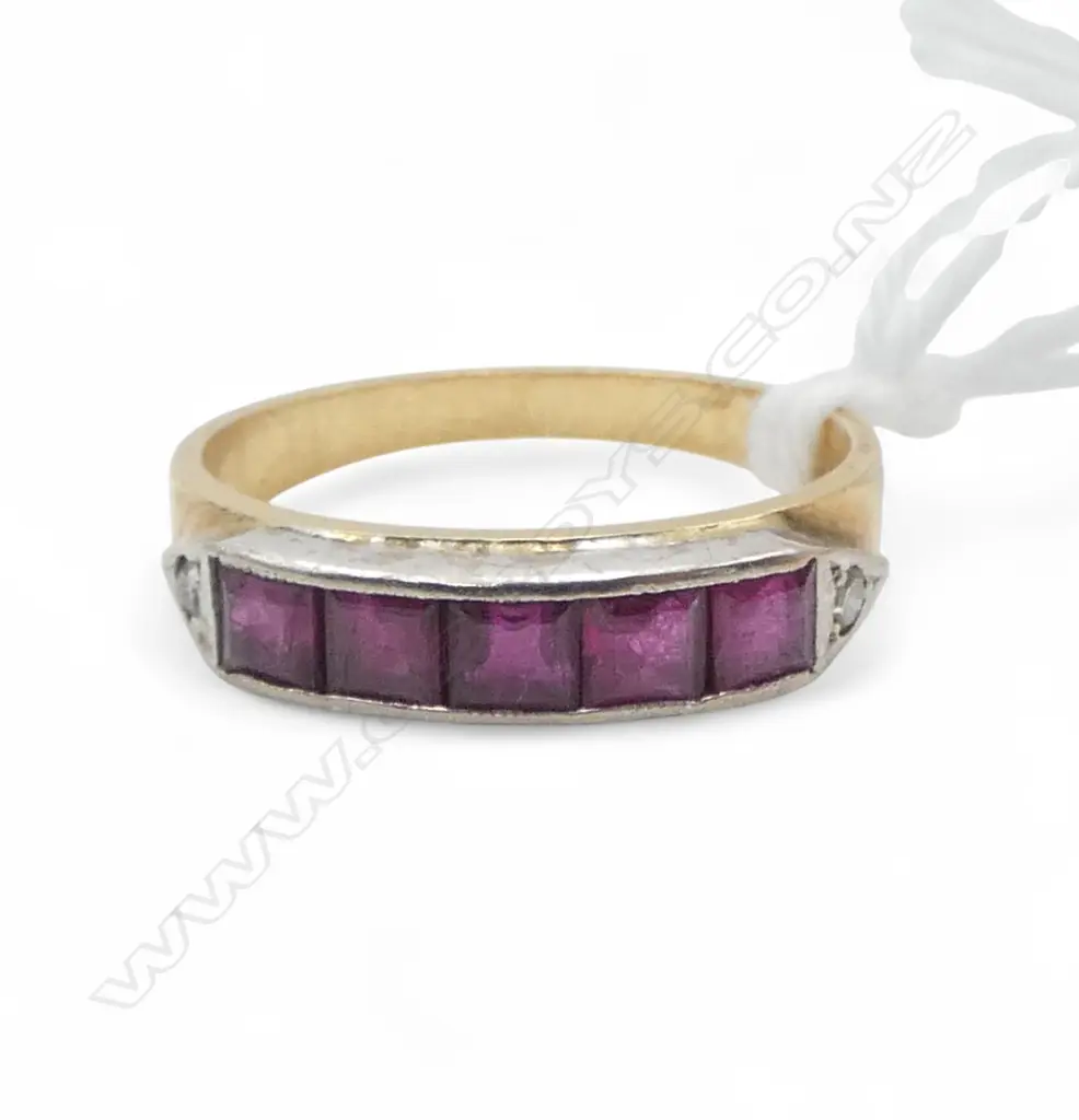 18CT GOLD RUBY AND DIAMOND RING 3.1gms (valuation) Image 1++
