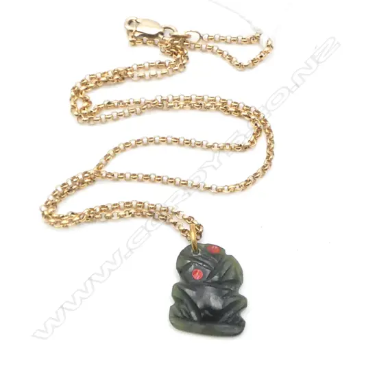 9CT GOLD CHAIN WITH SMALL POUNAMU TIKI 2.83gms