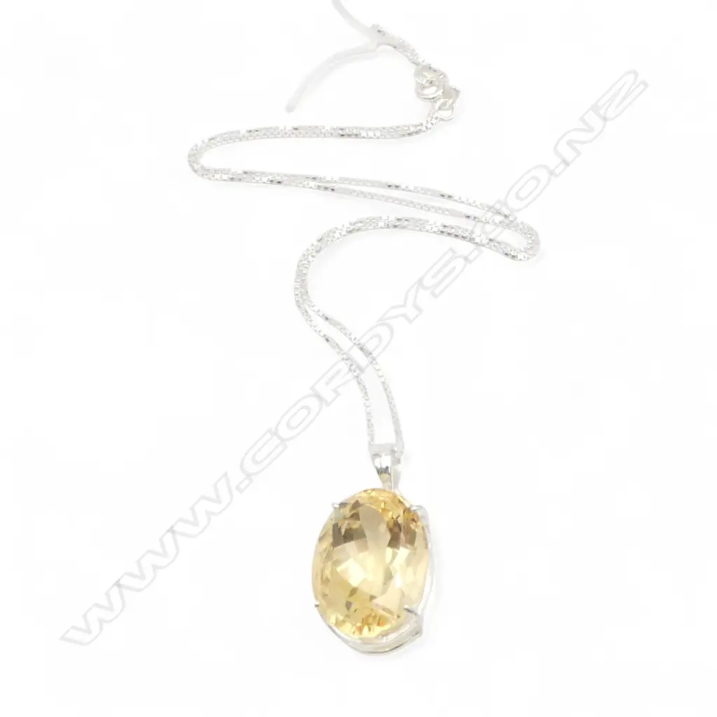 LRG SILVER & CITRINE PENDANT, FACET CUT OVAL on SILVER CHAIN Image 1++