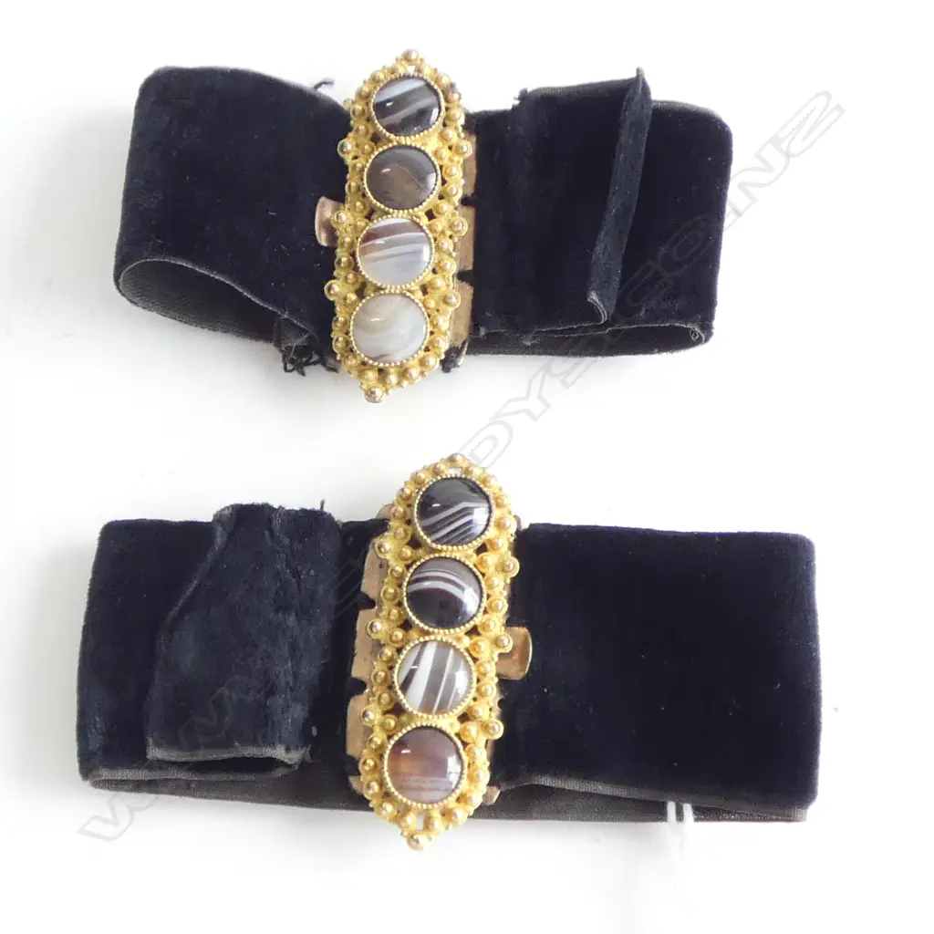 Pair of agate on black velvet bracelets 18cm & 16cm approx Image 1++