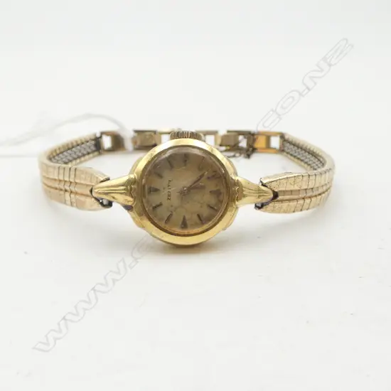 18CT LADIES ZENITH WRIST WATCH, 14.8gms