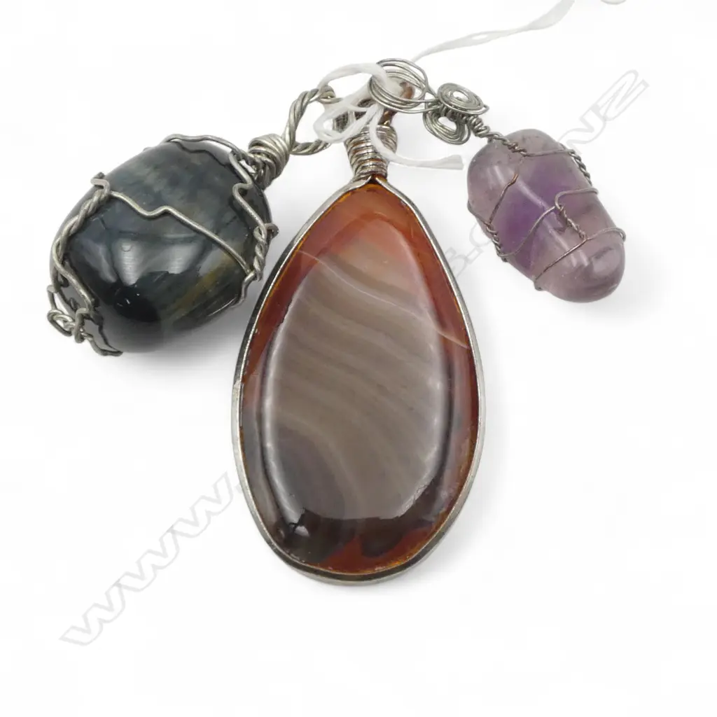 3 STONE PENDANTS  Image 1++