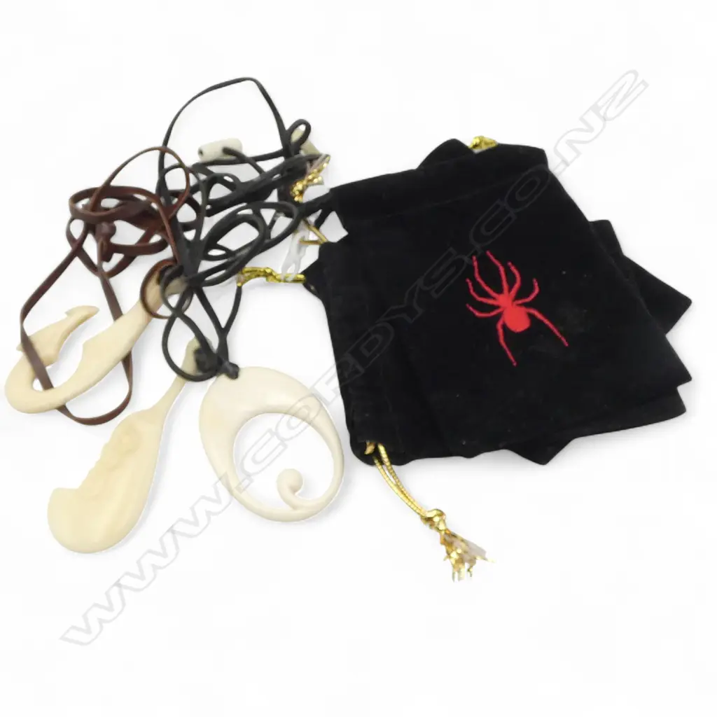 3 MAORI CARVED BONE PENDANT NECKLACES Image 1++