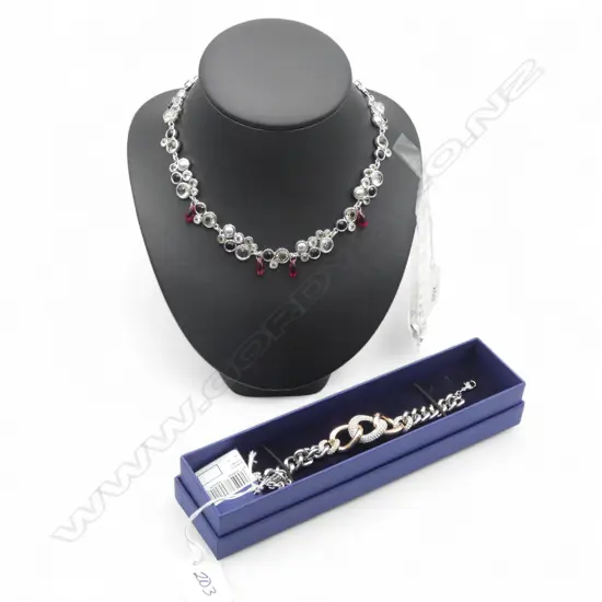 SWAROVSKI CRYSTAL NECKLACE & BRACELET SET, PEARL, RED & BLK STONES & EVENING BRACELET
