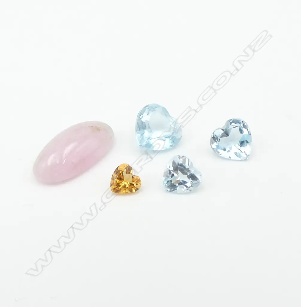 LOOSE WATERMELON TOURMALINE CABOCHON & 4 HEART CUT STONES; 3 BLUE TOPAZ & 1 CITRINE Image 1++