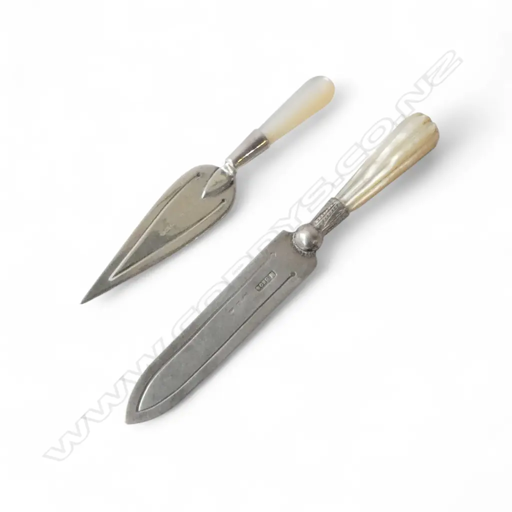 2 SILVER & mother of pearl PAGE MARKERS  Image 1++