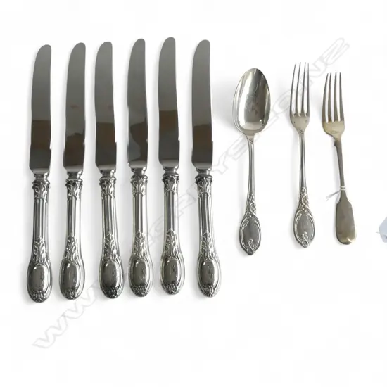 9 PCES SILVER CUTLERY; 6 KNIVES w. 950 MINERVA MARK,FORK & SPOON SET, VICT. HALLMARKED FORK 166gms