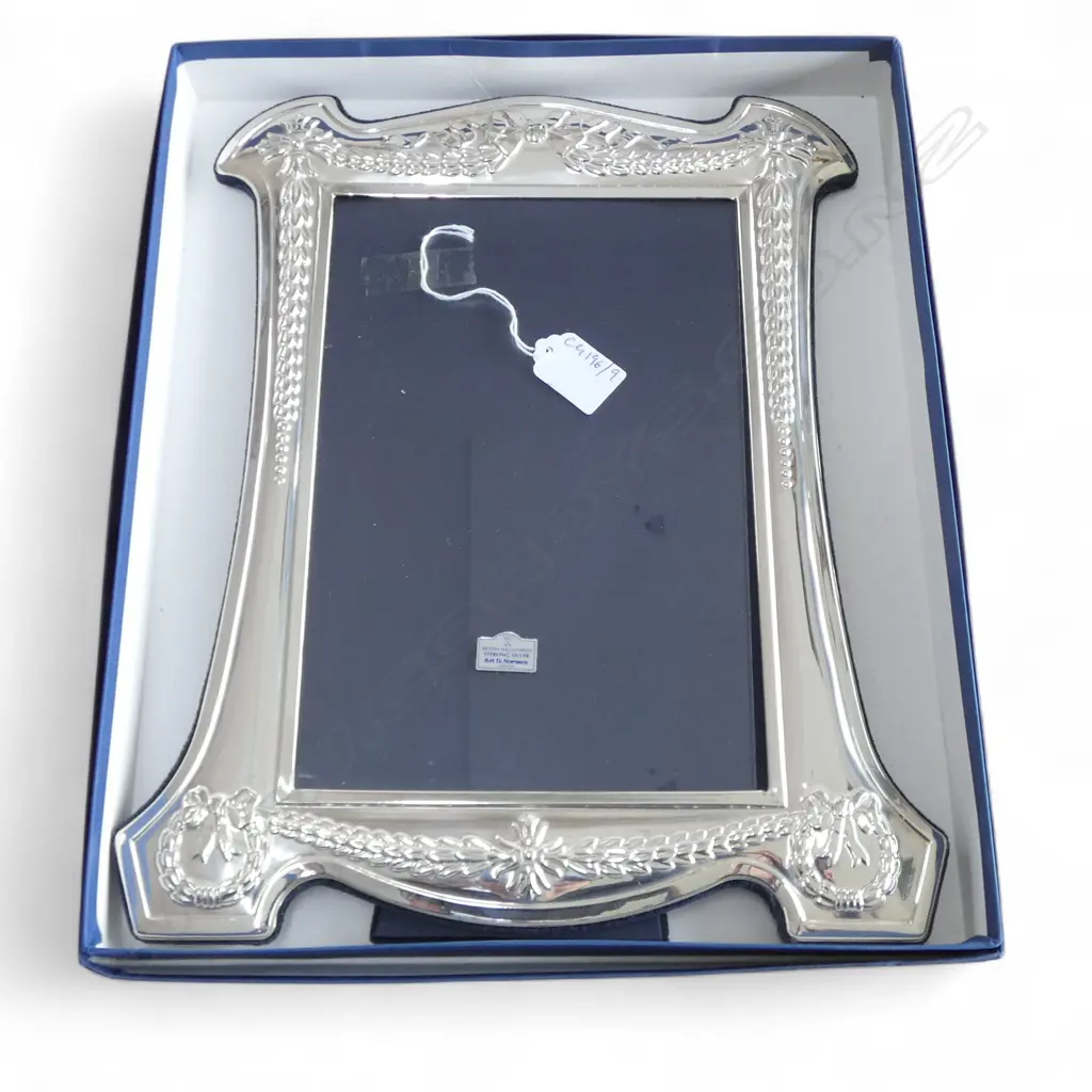 STG SILVER PHOTO FRAME, ART. D. NORMAN, SHEFFIELD 1997 355x300mm, BOXED Image 1++