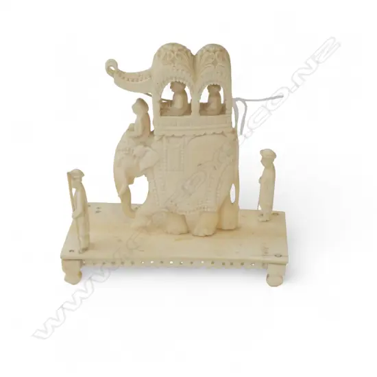 VINTAGE FINE CARVED IVORY ELEPHANT & FIGURE GROUP H.105mm
