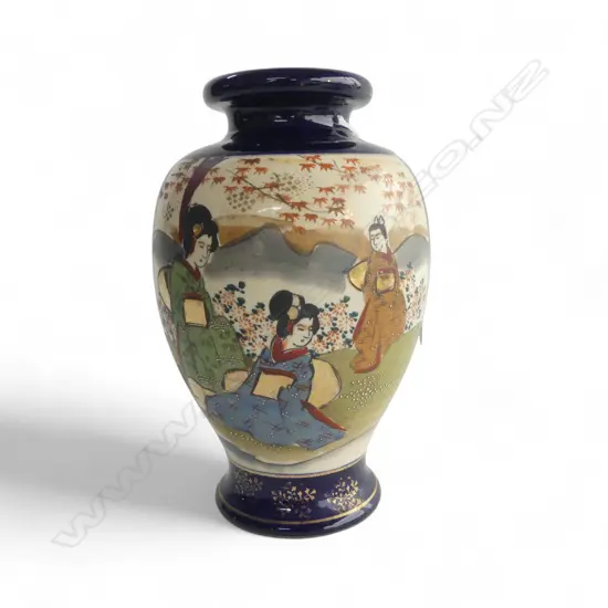 JAPANESE SATSUMA VASE, signed, H.220mm