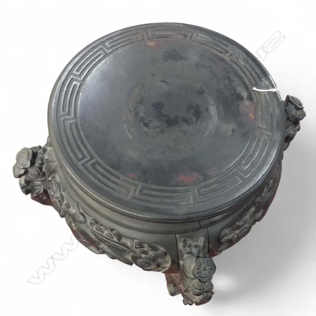 ORIENTAL EBONISED SIDE TABLE H.760mm Image 1++
