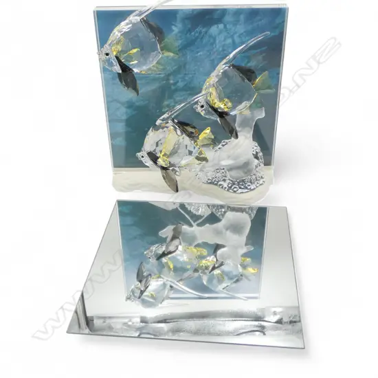 SWAROVSKI 'WONDERS OF THE SEA - COMMUNITY' 190x75x200mm, BOXED