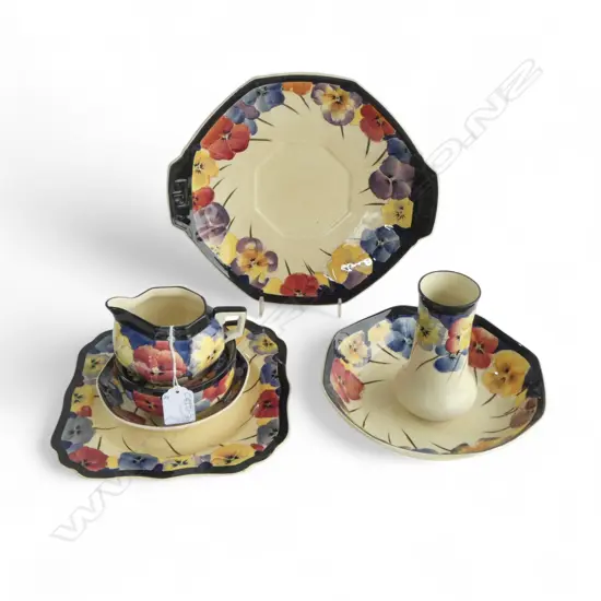 ROYAL DOULTON PANSIES ASST. CHINA: 6 various bowls & dishes + cream jug + vase