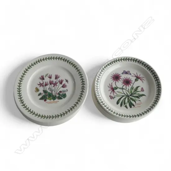 14 PORTMEIRION 'BOTANIC GARDEN' PLATES; 8 240mm dia, 6 215mm dia