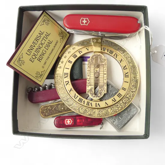 4 POCKET KNIVES, LIGHTER, FRANKLIN MINT UNIVERSAL EQUINOCTIAL RING DIAL