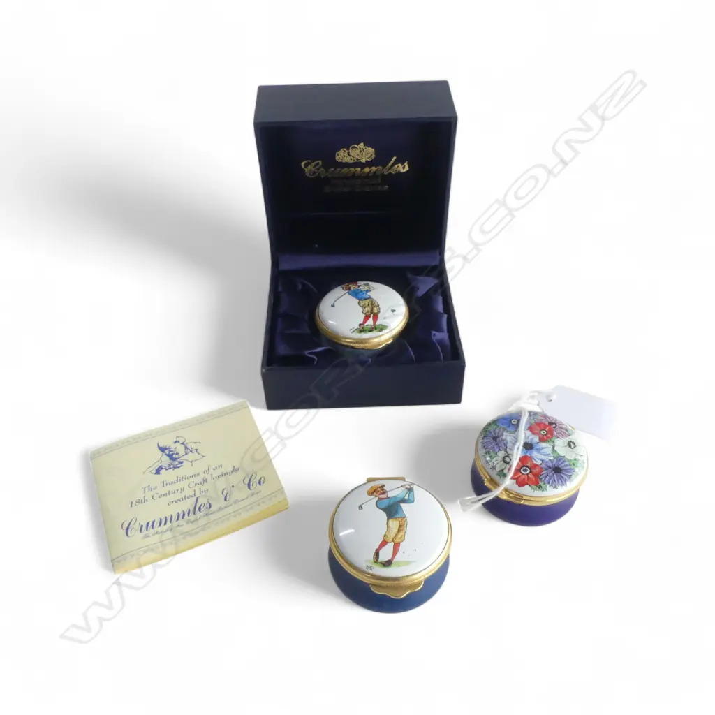 3 ENAMEL TRINKET BOXES: 2 golfing themed by 'Alastor' + boxed 'Crummles'. All English Image 1++