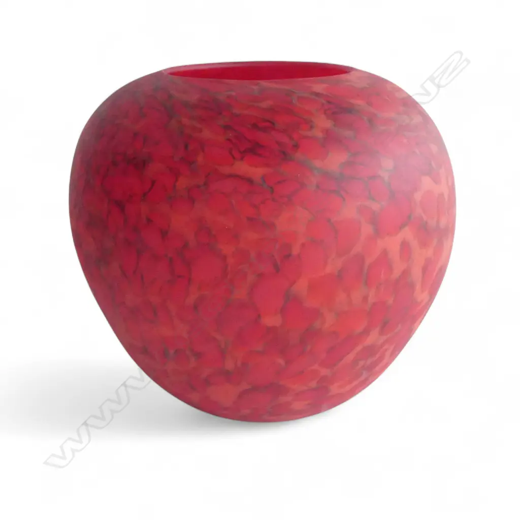 GARRY NASH ART GLASS VASE, signed & dated '10 H.235mm  Image 1++