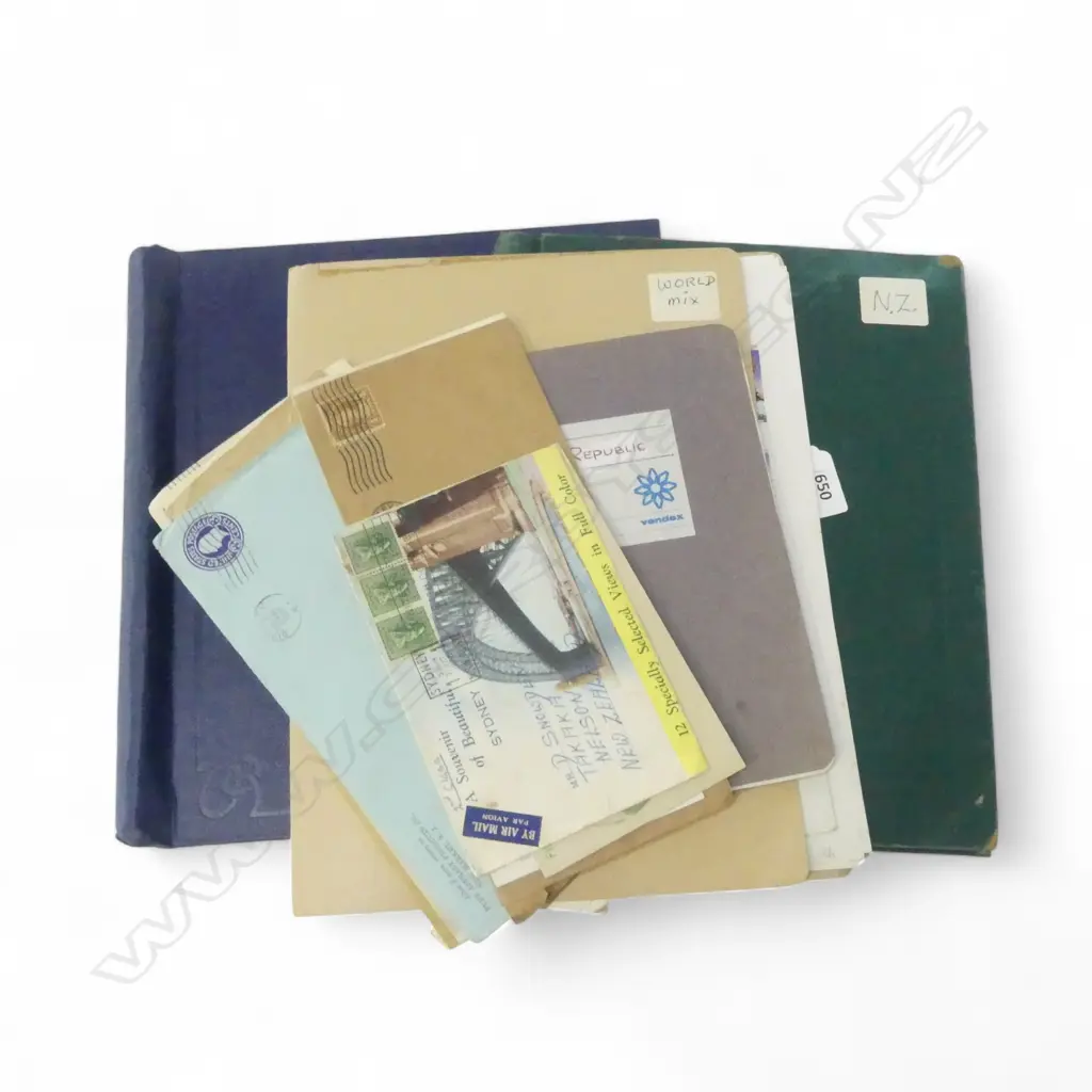 2 STAMP ALBUMS + FOLDER Image 1++