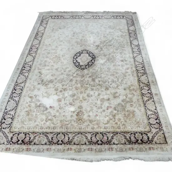 LG QUM PATTERN SILK STYLE CARPET w. IVORY GROUND 3450x2400mm FAULTS