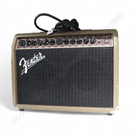 VINTAGE FENDER AMP