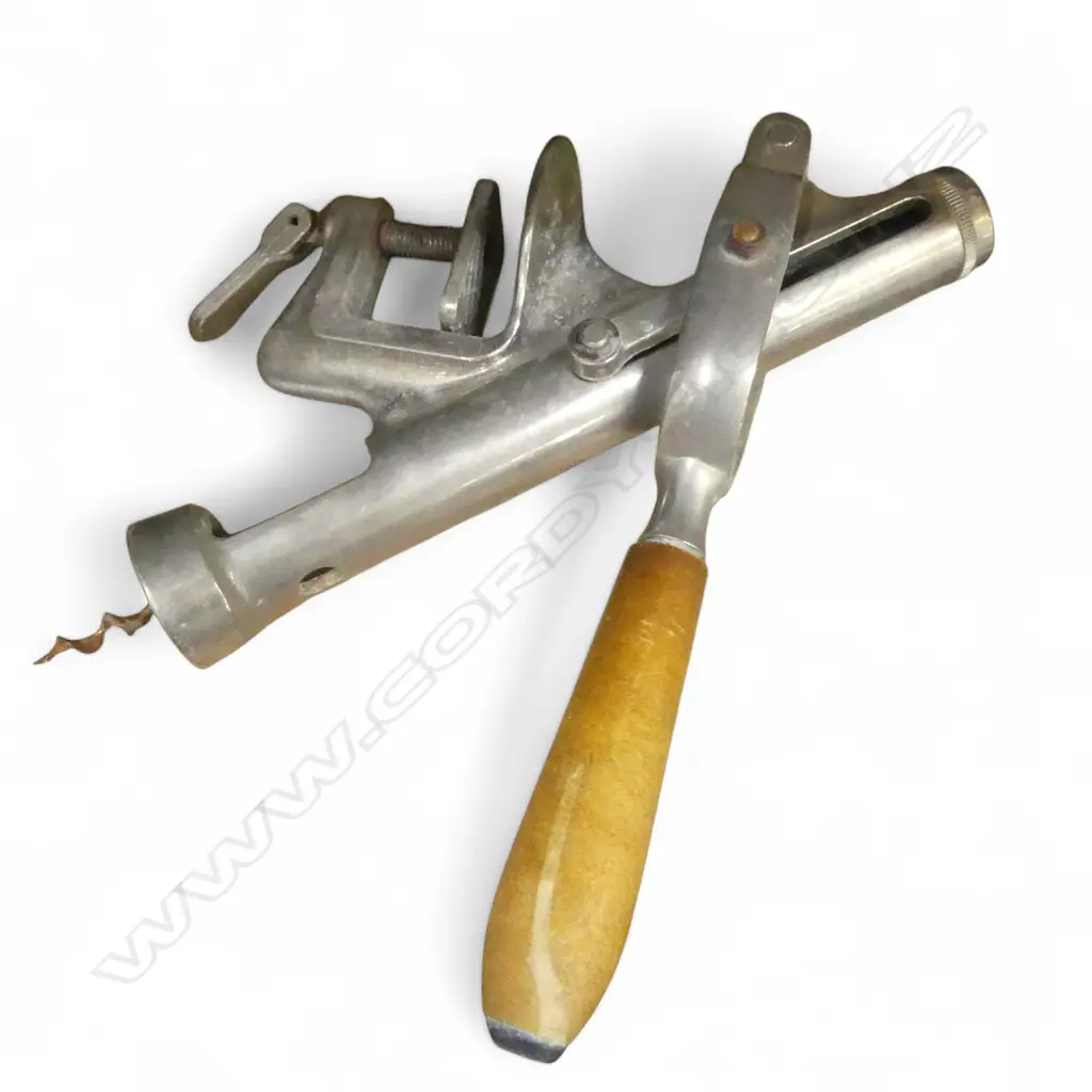 'RAPID' KITCHEN BENCH CORKSCREW  Image 1++