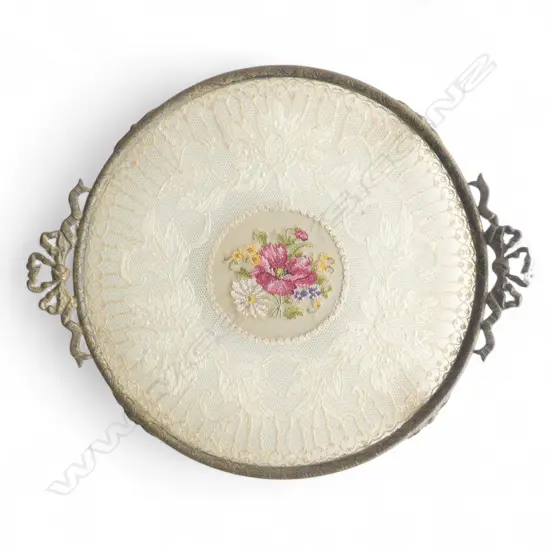 VICTORIAN DRESSING TABLE LACE & EMBROIDERY TRAY, Dia.240mm