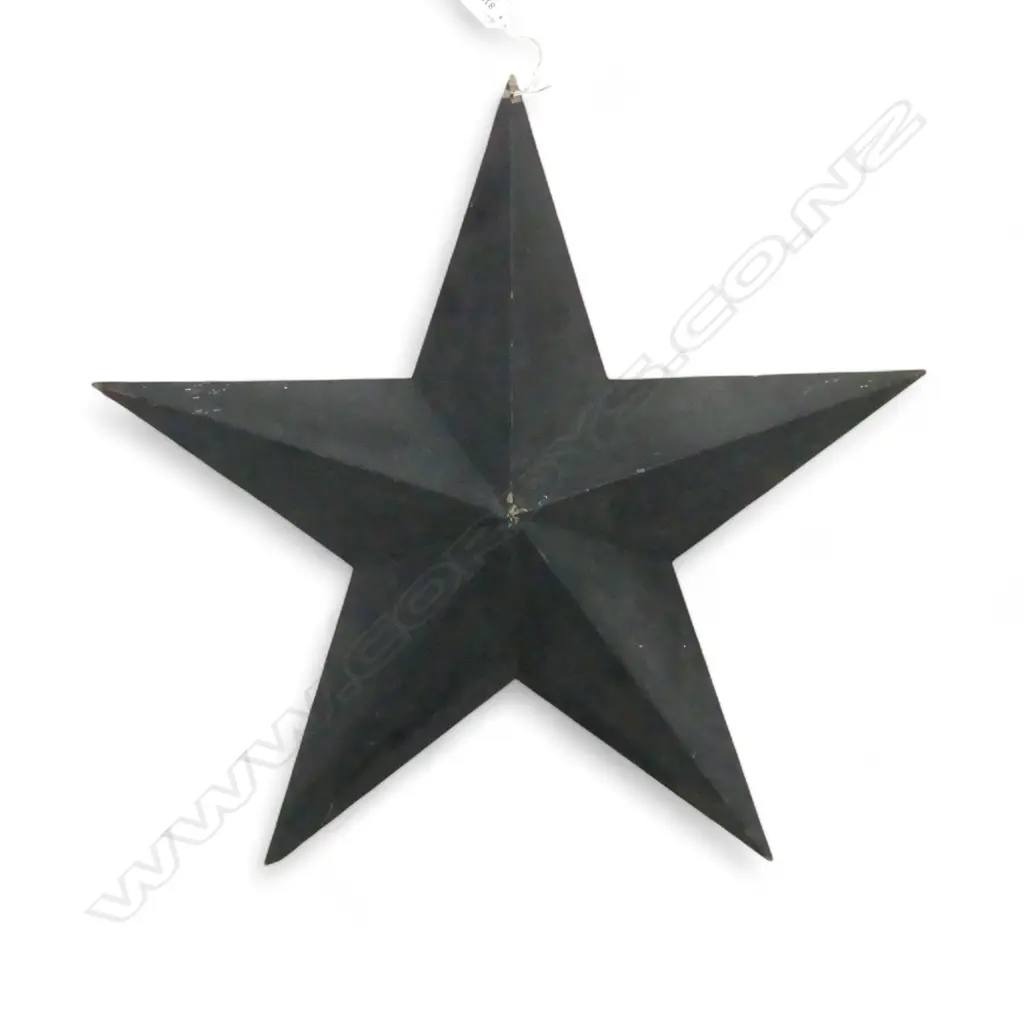 BLACK PAINTED METAL STAR 615mm dia Image 1++