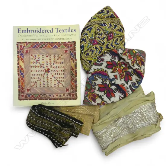 VINTAGE EMBROIDERED BRAIDS & HATS ETC + REFERENCE BOOK