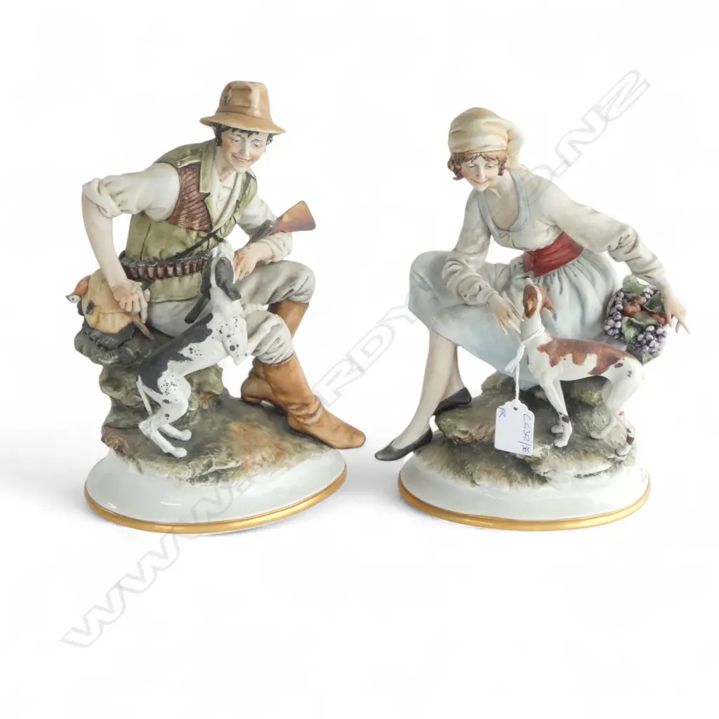 PR CAPODIMONTE FIGURINES H.270mm LADIES FINGER MISSING Image 1++