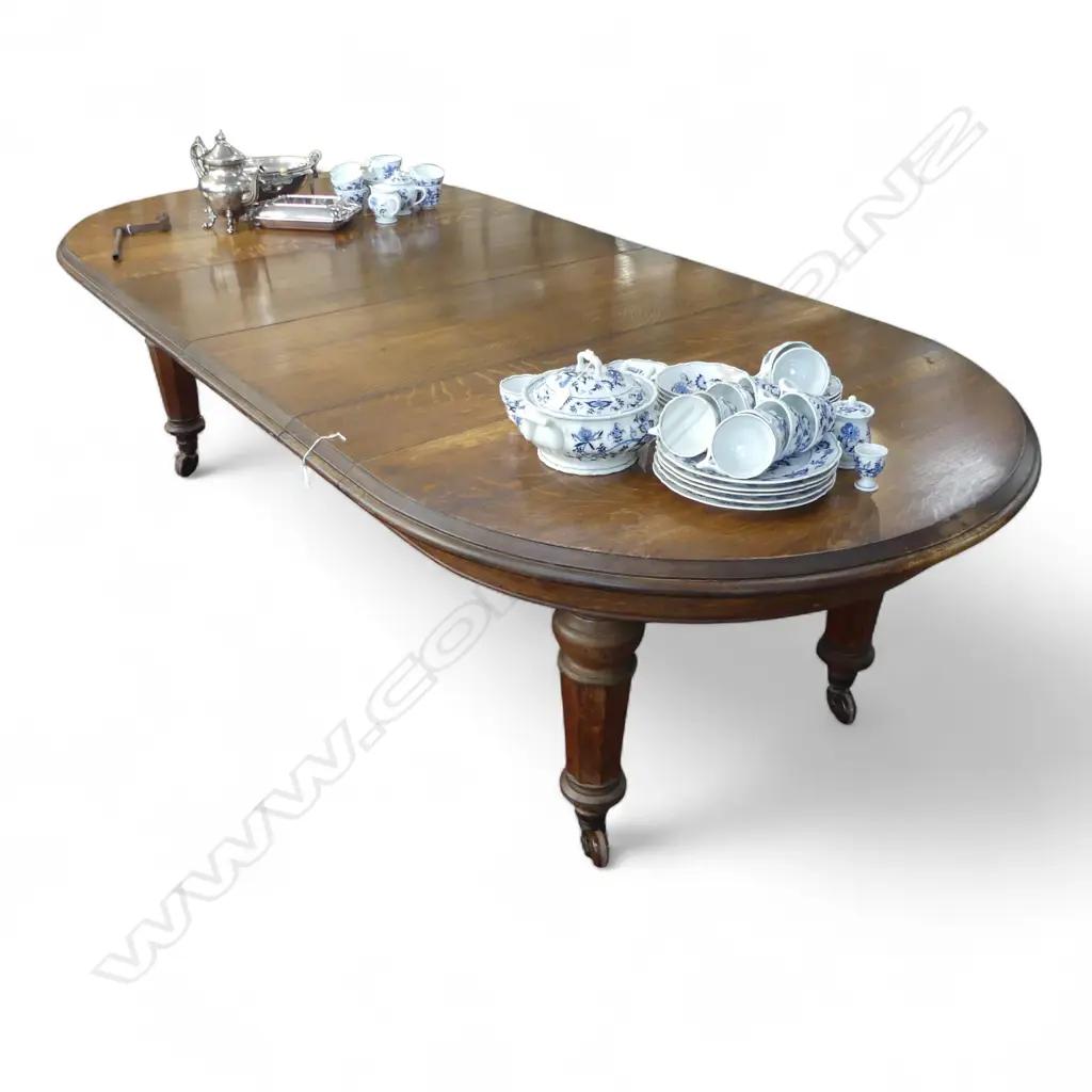 VICTORIAN OAK D-END DINING TABLE w. 2 LEAVES & CRANK 2730x1245x735mm (MAX SIZE) Image 1++