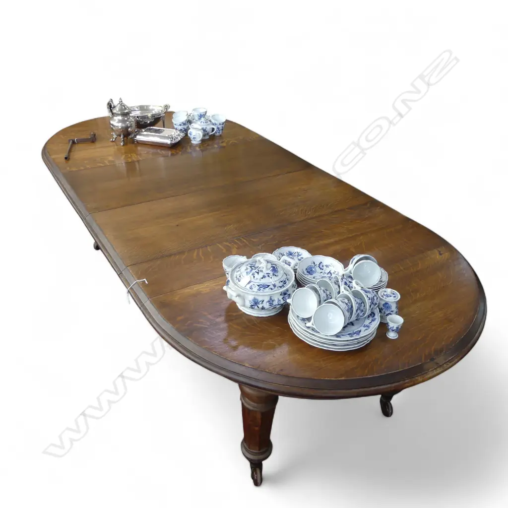 VICTORIAN OAK D-END DINING TABLE w. 2 LEAVES & CRANK 2730x1245x735mm (MAX SIZE) Image 1++