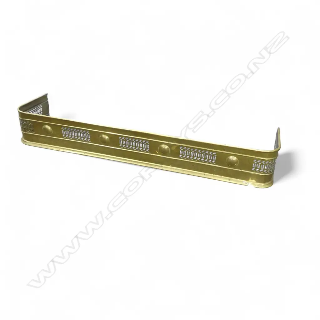 VICTORIAN BRASS FIRE FENDER W.1300mm Image 1++