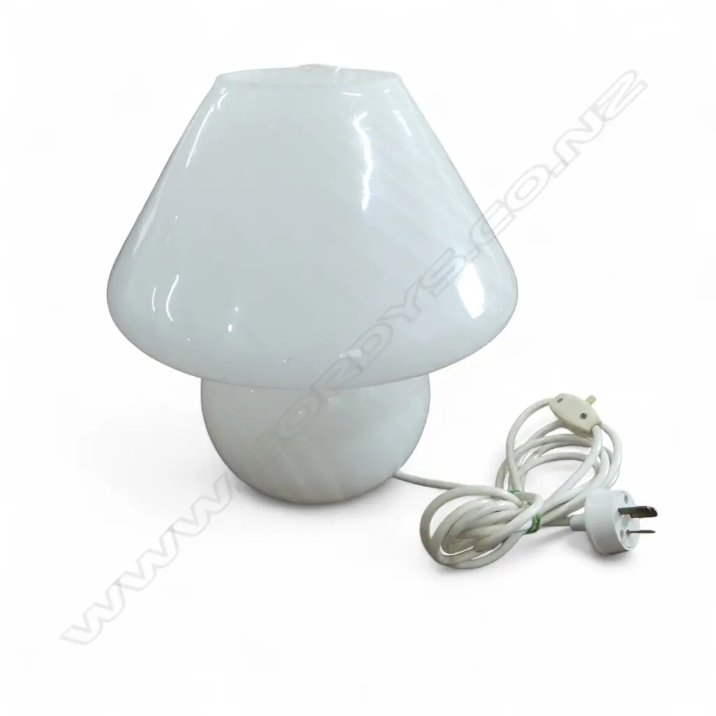 WHITE GLASS 'MUSHROOM' TABLE LAMP H.290mm Image 1++