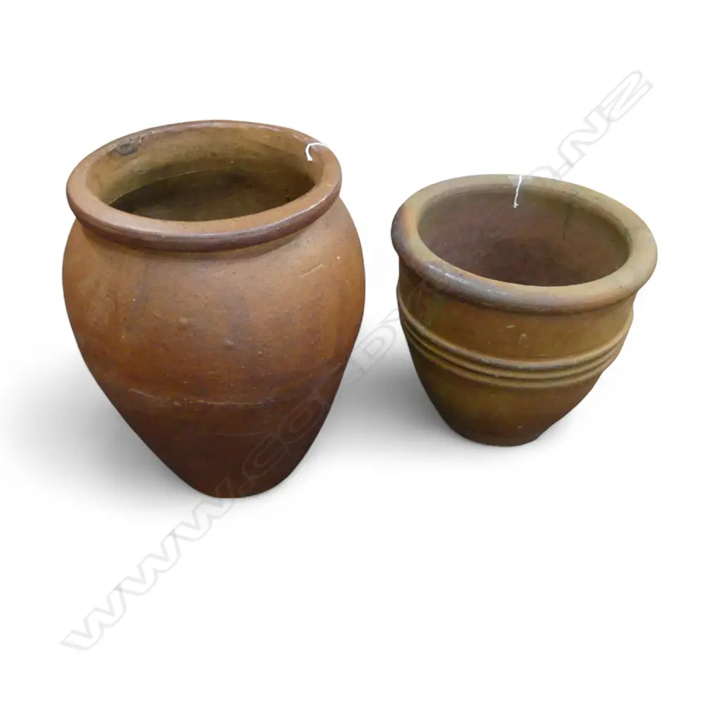 TWO EARTHERNWARE GARDEN POTS, H.360 & 520mm Image 1++