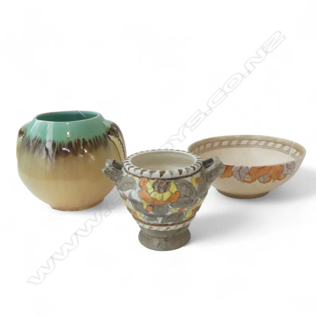 2 PCES DUCAL WARE + BAKEWELLS 'NEWSTONE' VASE H.180mm Image 1++