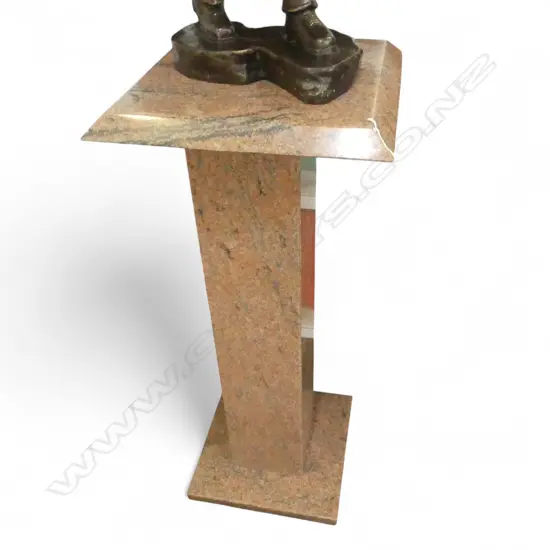 MARBLE PLINTH 375x375x890mm