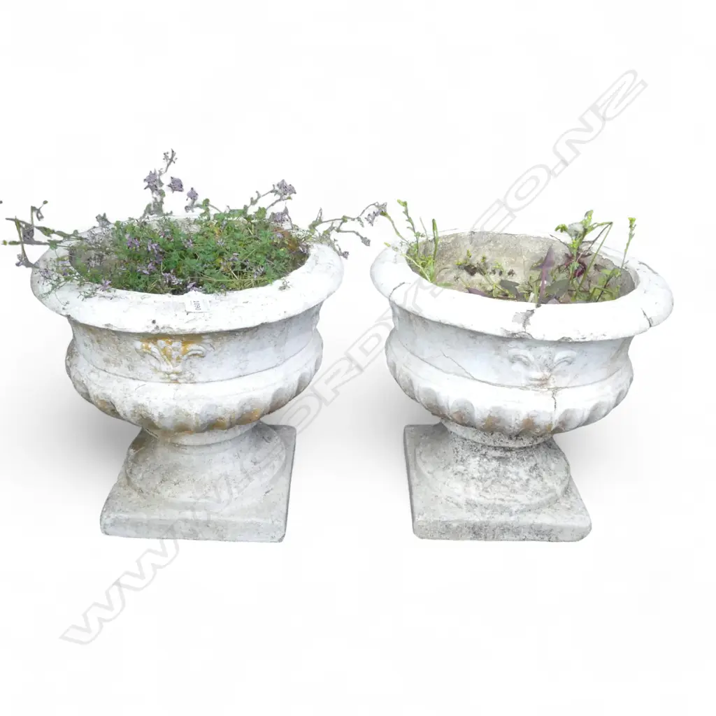 PR WHITE PAINTED CONCRETE URN PLANTERS H.350mm Image 1++