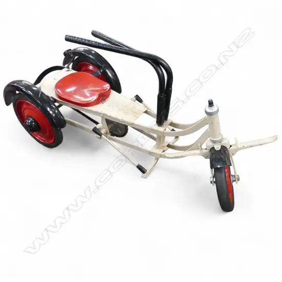 VINTAGE FRENCH CHILDS TRIKE L.1000mm