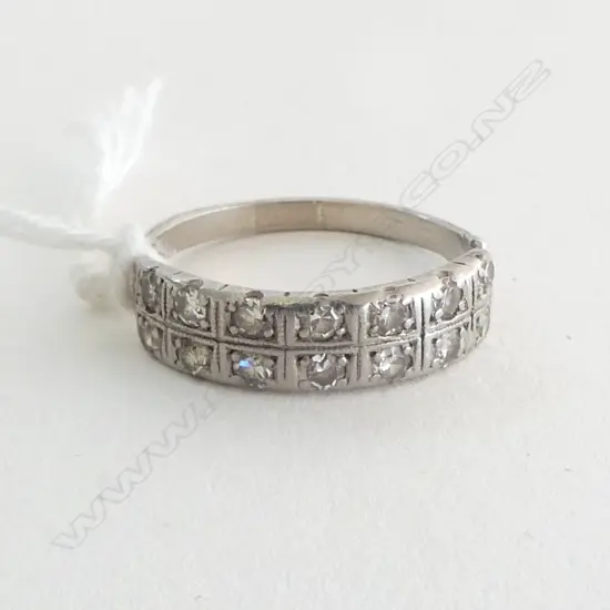 PALLADIUM & DIAMOND RING 2.2gms SIZE L