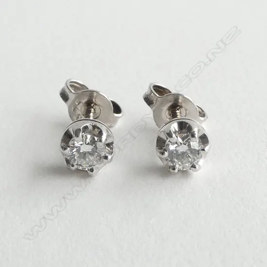 PR 9ct DIAMOND STUDS, w SCREW B/FLY BACKS, DIA=0.32ct, 1.4gm