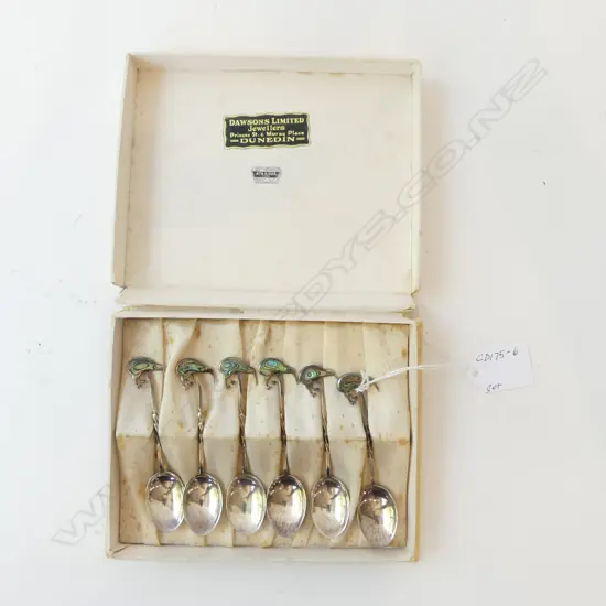 BOXED SET VINTAGE NZ SILVER TEASPOONS TOPPED w PAUA SHELL/KIWI, ATAAHUA DUNEDIN, 46gm