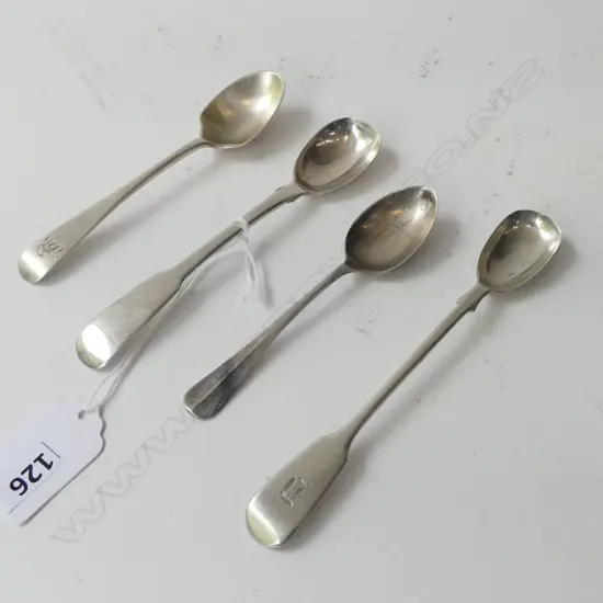 FOUR VICTORIAN SILVER TEASPOONS, 66gm