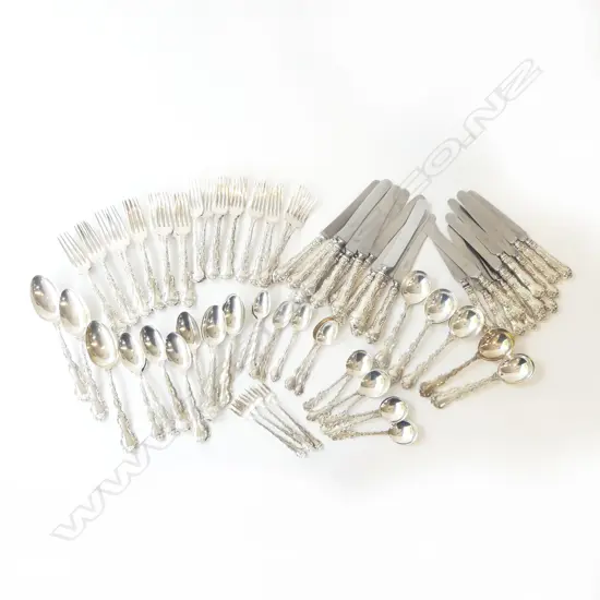 ASST AMERICAN STG SILVER CUTLERY SET, Pat.1897; 28 FORKS, 45 SPOONS, 24 BUTTER KNIVES (STAINLESS BLADE), 2881gms...