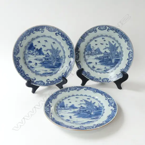 3 ANTIQUE CHINESE EXPORT B/W PLATES 235mm dia
